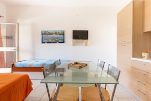 Standard Studio (Mono) - Residence Aquarium (Torricella)