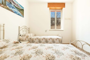 Basic House, 2 Bedrooms | 2 bedrooms, iron/ironing board - Villetta Amilcare (Lecce)