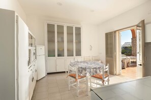 Standard-Haus, 4 Schlafzimmer | Esszimmer