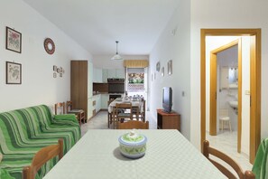 Standard Apartment, 2 Bedrooms | Living area | TV - Appartamento Baiabella (Gallipoli)