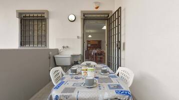 Apartamento standard, 2 quartos | Terraço/pátio