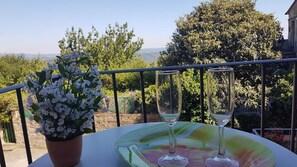 Apartment, 1 Bedroom, Smoking, Balcony | Outdoor dining