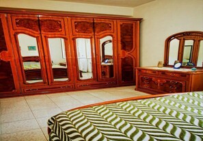 2 camere, una cassaforte in camera, ferro/asse da stiro