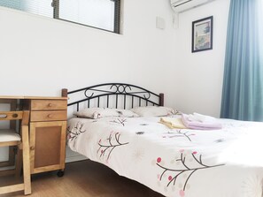4 kamar tidur