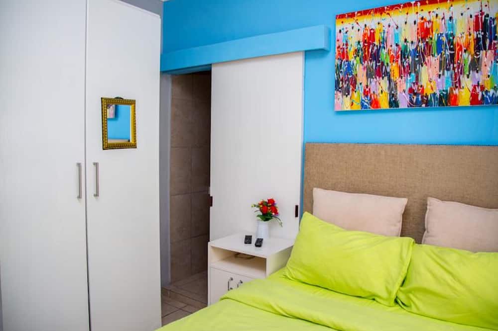 Room in Guest Room - Relaxing Guest House in the Heart of Ndabeni