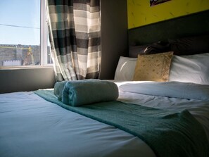 Room, 1 Bedroom, Smoking, Mountain View | 1 bedroom, iron/ironing board, free WiFi, bed sheets - Room in Guest Room - Relaxing Guest House in the Heart of Ndabeni (Cape Town)