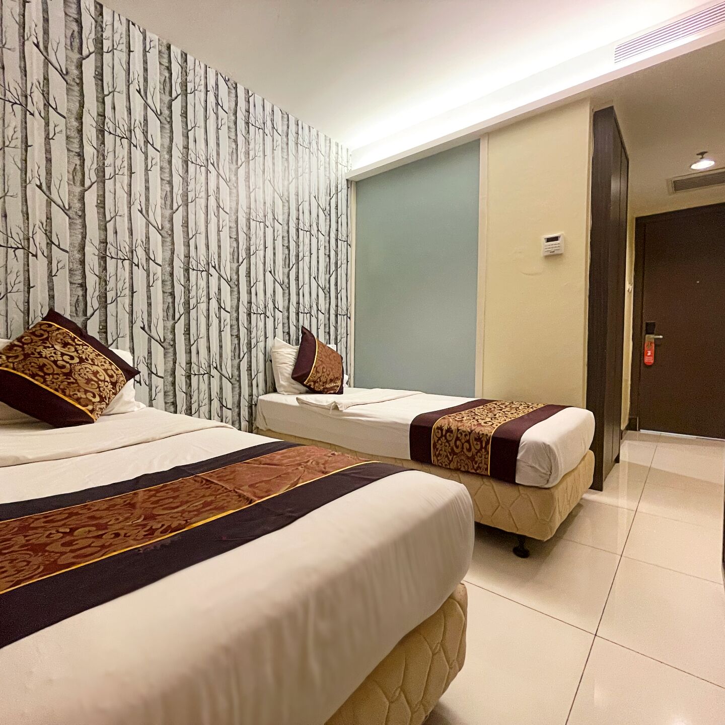Photo - ESQ Shamelin Hotel