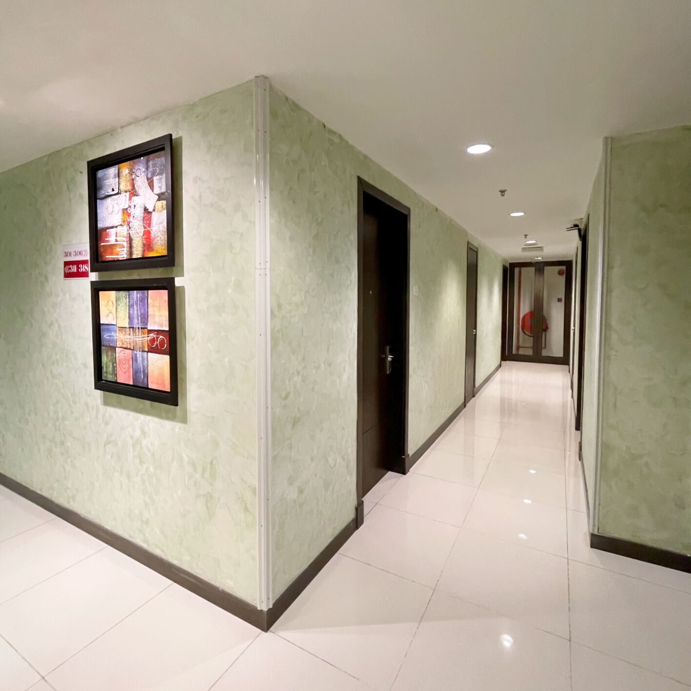 Photo - ESQ Shamelin Hotel