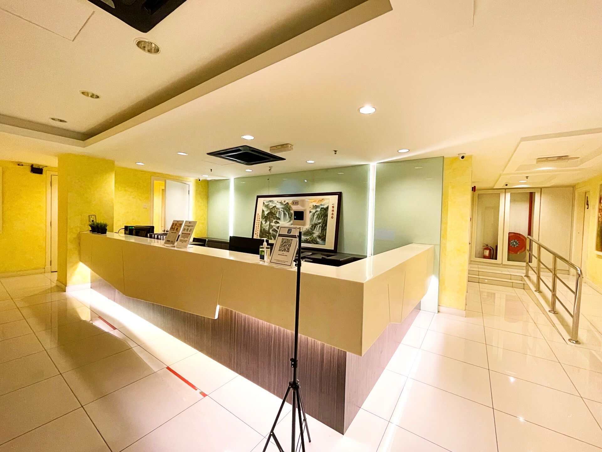 Photo - ESQ Shamelin Hotel