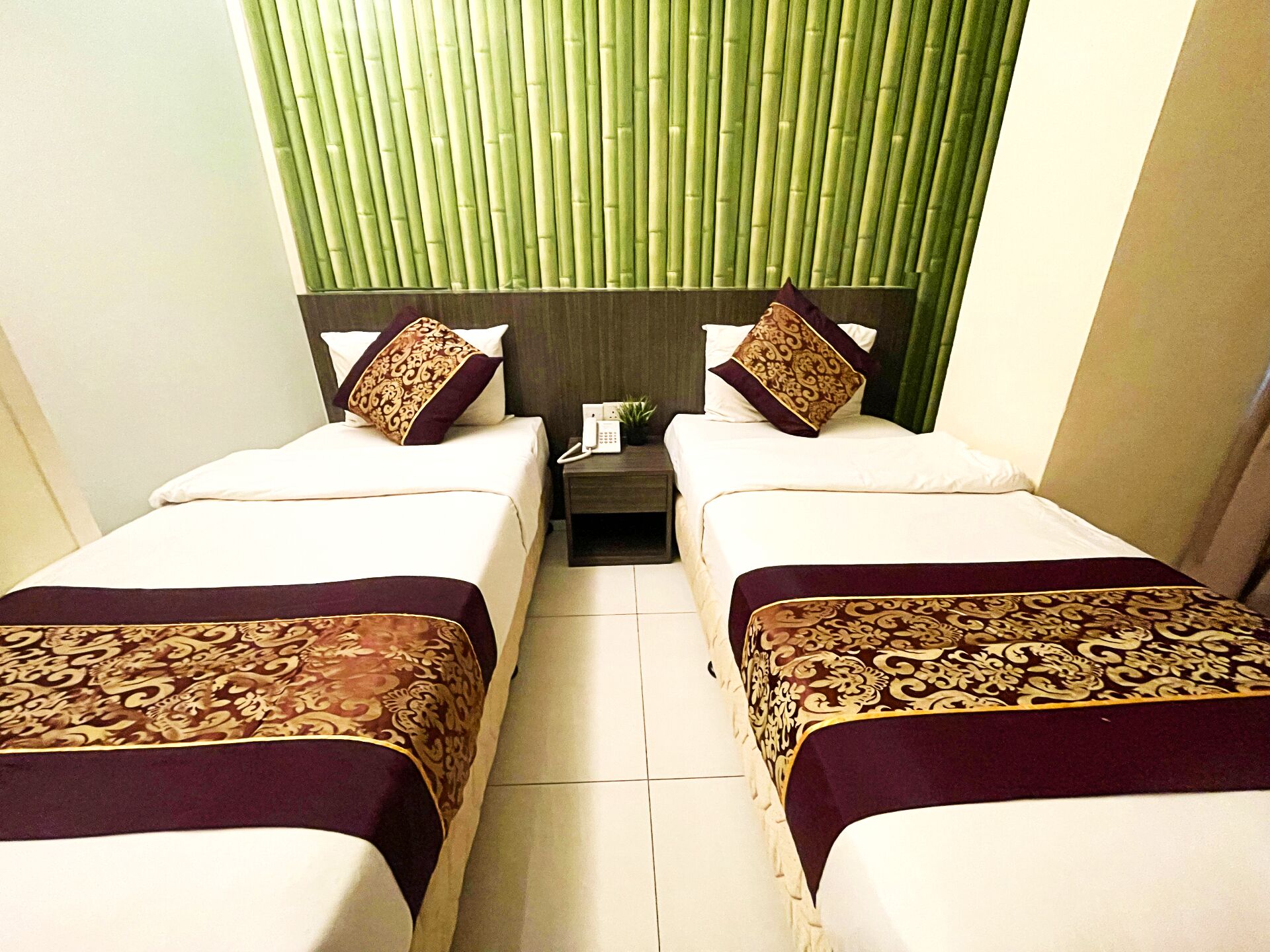 Photo - ESQ Shamelin Hotel