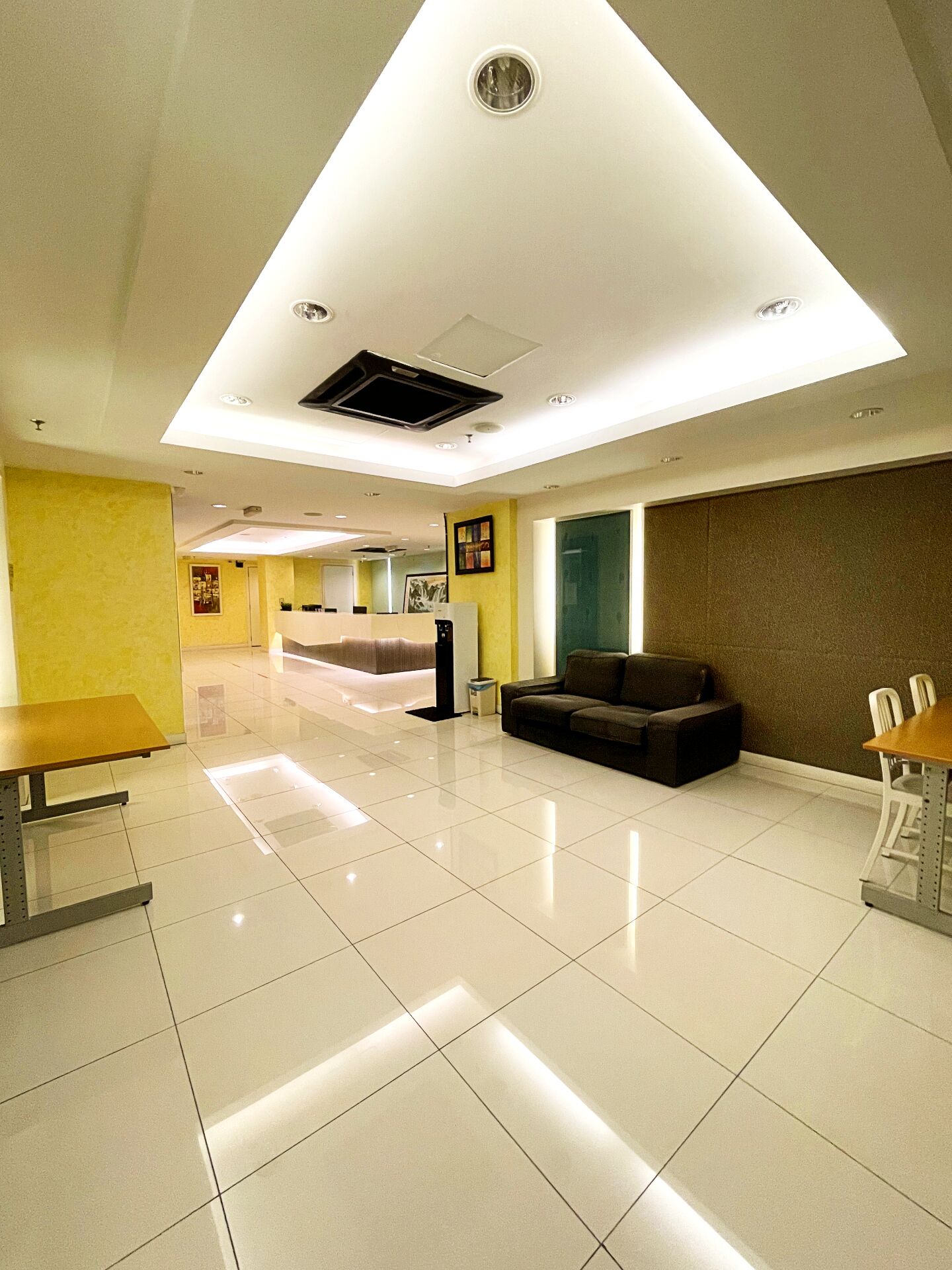 Photo - ESQ Shamelin Hotel