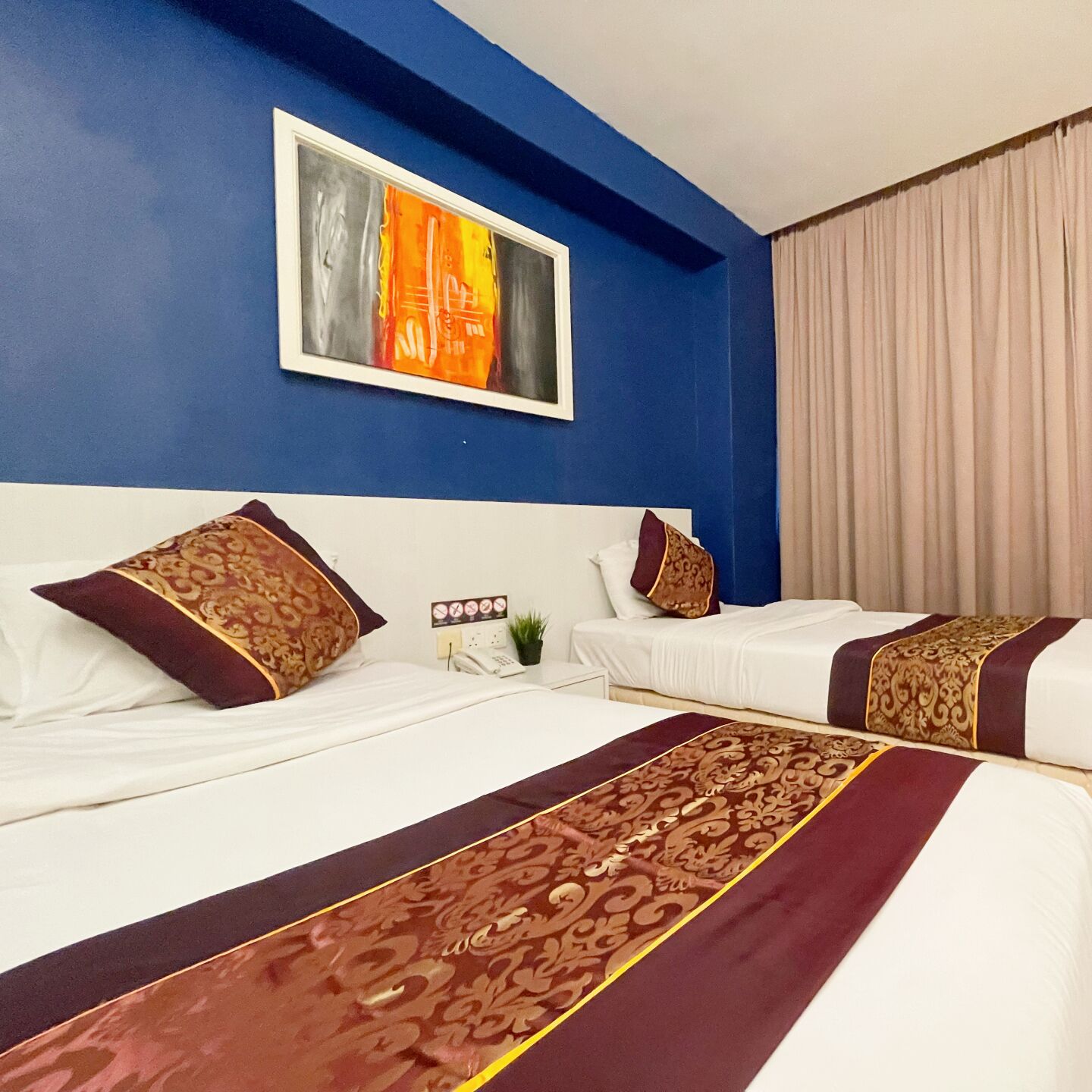 Photo - ESQ Shamelin Hotel