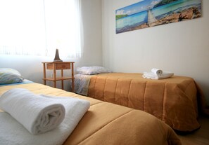 1 chambre, fer et planche Ă repasser, Wi-Fi gratuit, draps fournis