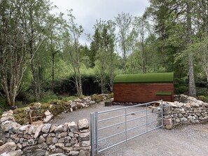 Property grounds - Luxury Glamping Pod surrounded by nature. (Lairg)