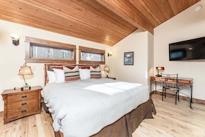 6 bedrooms, iron/ironing board, travel crib, free WiFi