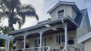 Bungalow, 1 Bedroom, Smoking, Balcony | Property entrance - Harbour View Cottage Boutique B&b (Auckland)