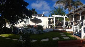 Bungalow, 1 Bedroom, Smoking, Balcony | Garden