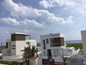 Exterior - Cosy Carolyn Villa in Ayia Thekla (Sotira)