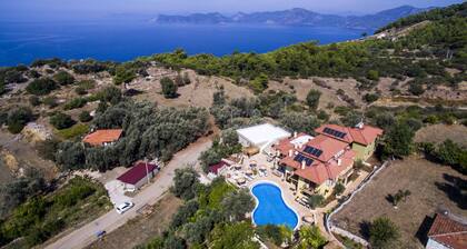 Room-authentic Boutique Hotel