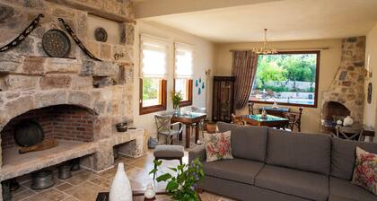 Room-exclusive and Romantic Boutique Hot