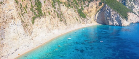 Beach nearby, sun-loungers