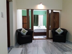 House, 2 Bedrooms, Balcony, Garden View | 2 bedrooms, iron/ironing board