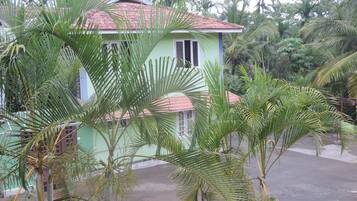 House, 2 Bedrooms, Balcony, Garden View | Exterior