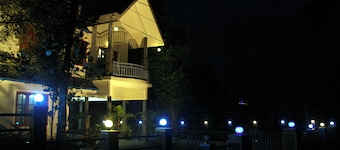 4 Bedroom Villa With Balcony Mountain View