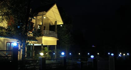 4 Bedroom Villa With Balcony Mountain View