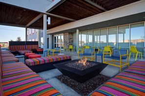 Terrace/patio - Home2 Suites by Hilton Odessa (Odessa)