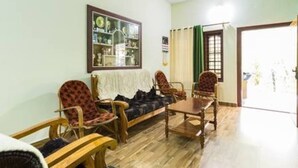 Room, 1 Bedroom, Balcony | Interior - Room-wayanad Stay- The Coffee-suite (Sulthan Bathery)