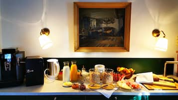 Daily breakfast for a fee