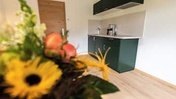 Standard Apartment | In-room dining