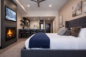 1 slaapkamer, een strijkplank/strijkijzer, gratis wifi, beddengoed
