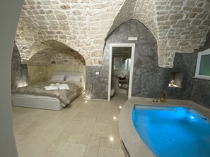 Spa - Flour studio flat in stone (Ostuni)