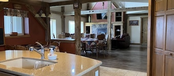 Private Peaceful Country Getaway - Family Friendly - Illinois