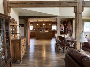 Dining - Private Peaceful Country Getaway - Family Friendly - Illinois (Berwick)