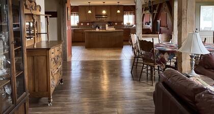 Private Peaceful Country Getaway - Family Friendly - Illinois