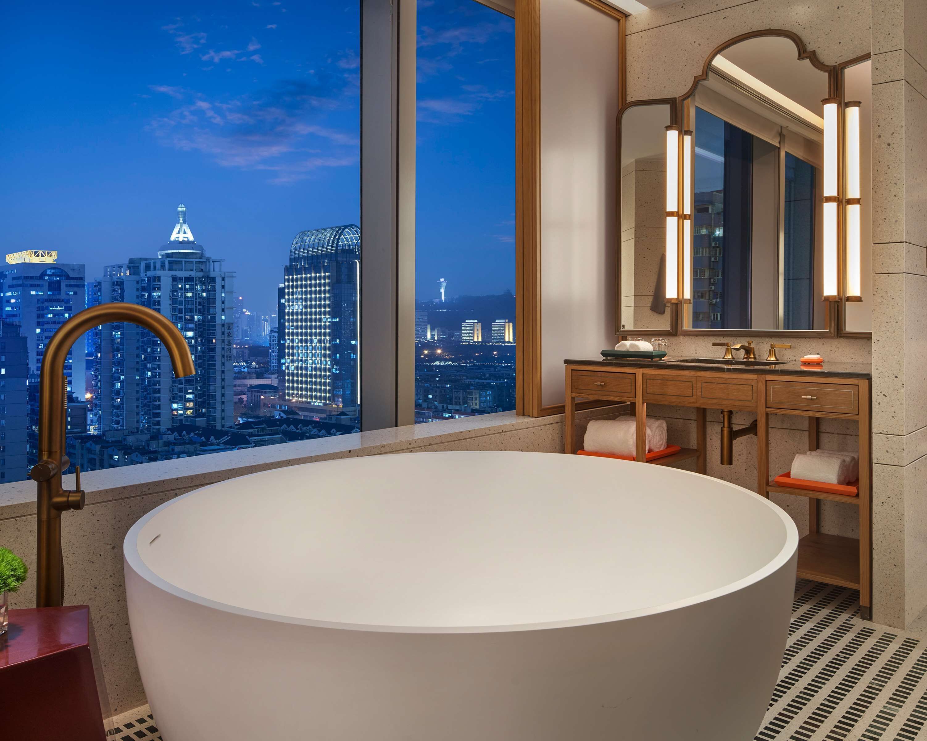 Suite (Andaz) | Premium bedding, down comforters, memory foam beds, minibar