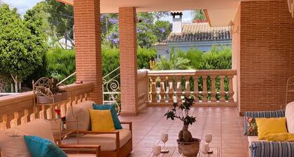 Spacious villa with a large pool and BBQ area