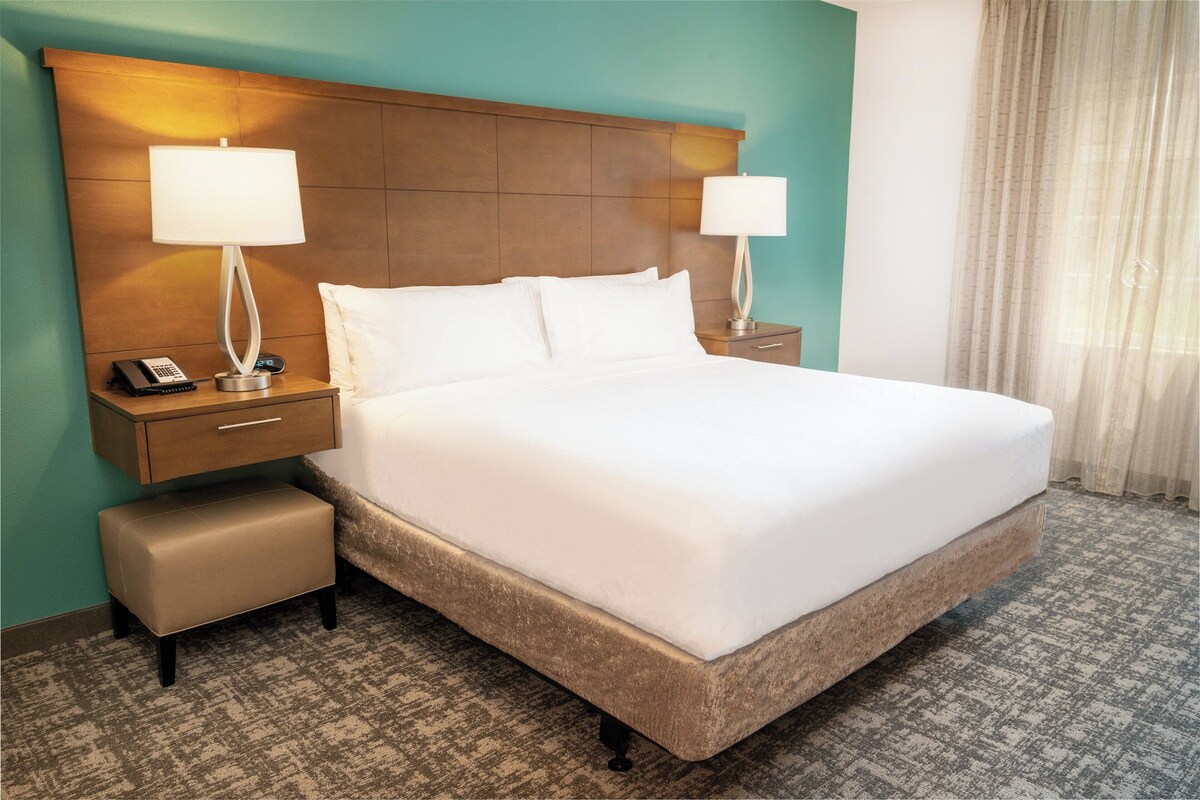 Suite, 1 chambre, baignoire accessible aux personnes à mobilité réduite, cuisine (Mobility)