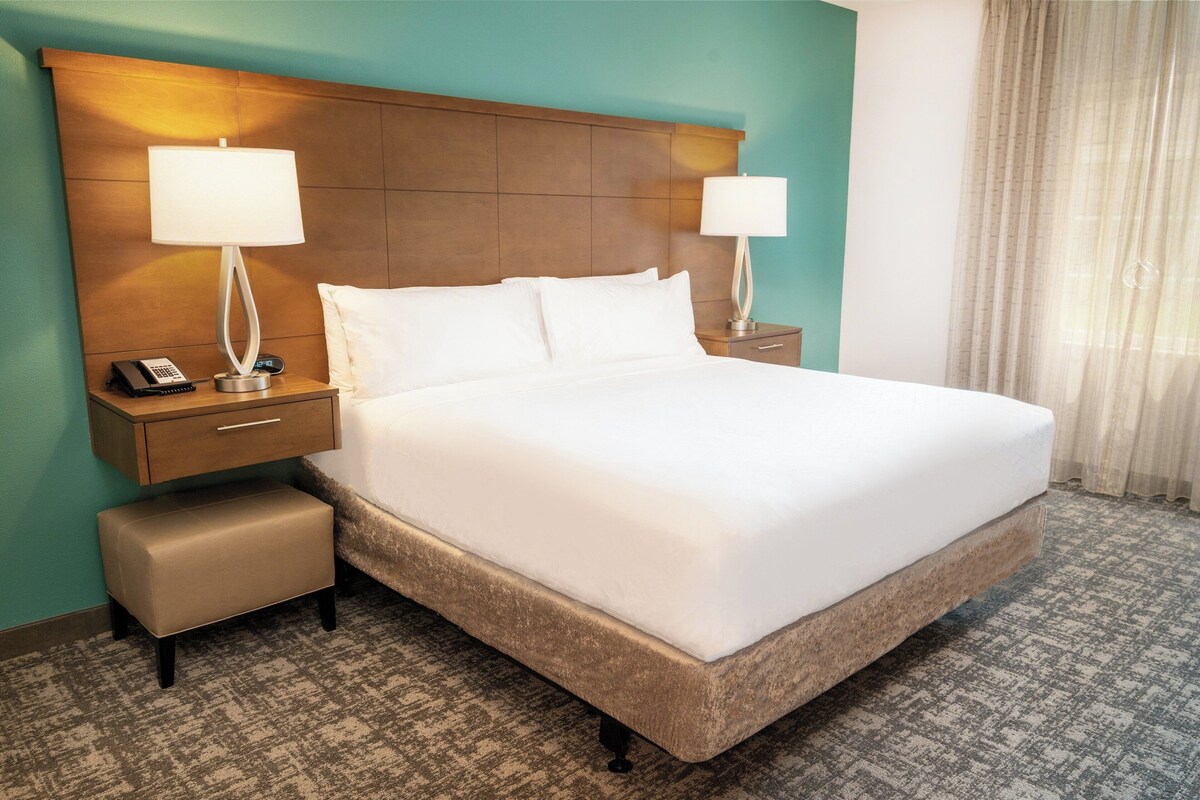 Suite, 1 chambre, baignoire accessible aux personnes à mobilité réduite, cuisine (Mobility)