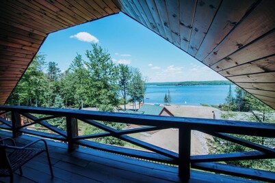 Adirondack Lakeside Lodging with Beach Access & Panoramic Lakeview