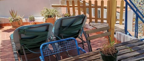 屋外ダイニングエリア