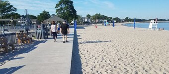 Pool & beach vacation in Westport, Connecticut