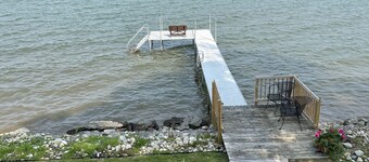 Waterfront Home with Cottage Charm 