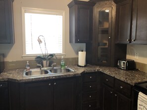 Fridge, microwave, oven, stovetop - Mountain Views, Fire Pit, Minutes From Downtown Asheville (Candler)