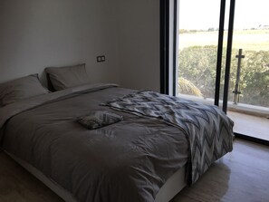 3 bedrooms, free WiFi - Villa 280 m2 in Benslimane with swimming pool (near golf course) (Benslimane)