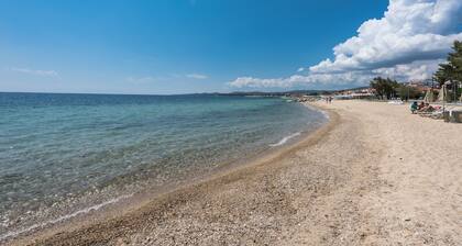 Nikiti Maisonette on the Beach by Luxlikehome