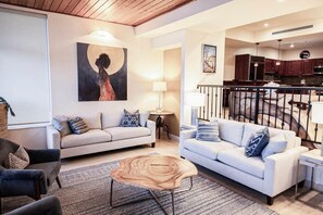 TV - Agave, Tesla Backup! (St. John)